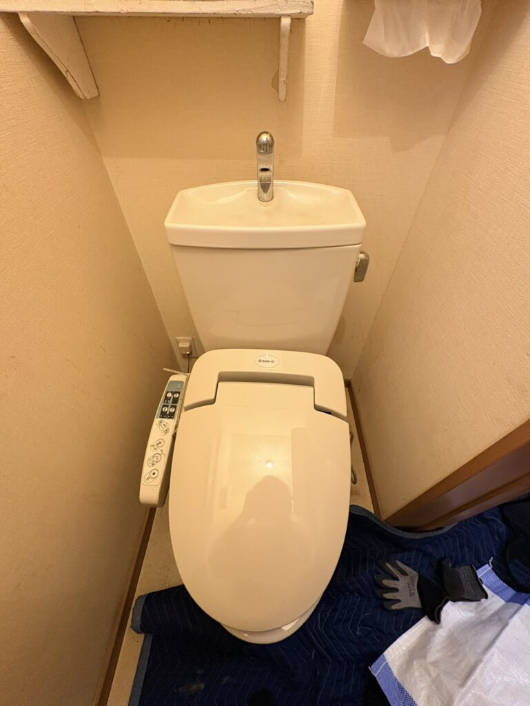 最新節水トイレへ入れ替え！お手入れラクラク＆スッキリ壁リモコン化