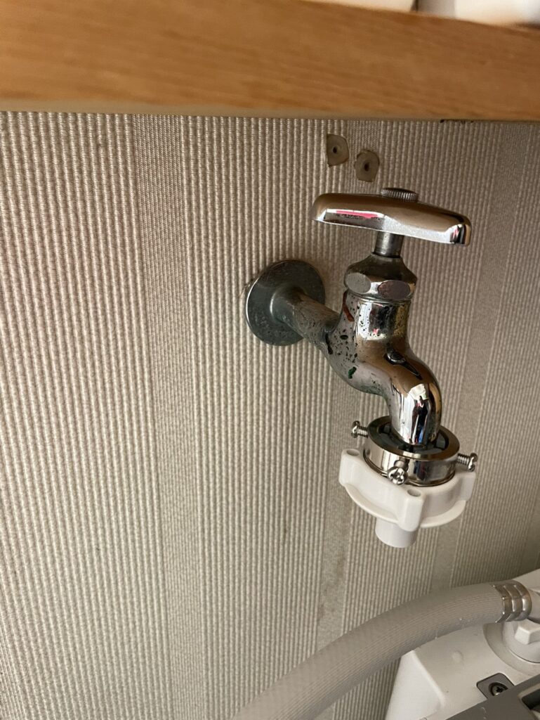 洗濯機蛇口の交換！水漏れ予防で安心